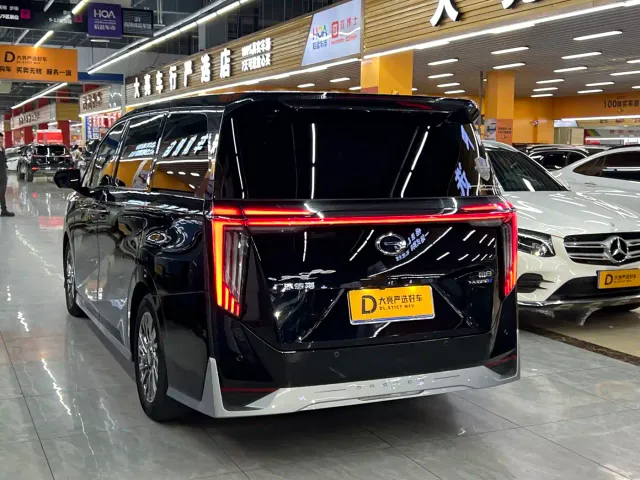 GAC Trumpchi M8 — Фото автомобиля 4