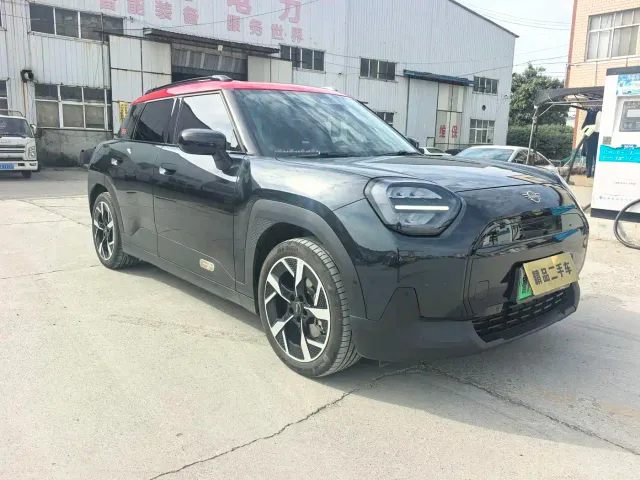 MINI Electric MINI ACEMAN — Фото автомобиля 3