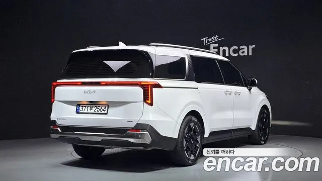 Kia Canival Новый Carnival 4 поколение HEV 7 мест Signature — Фото автомобиля 2