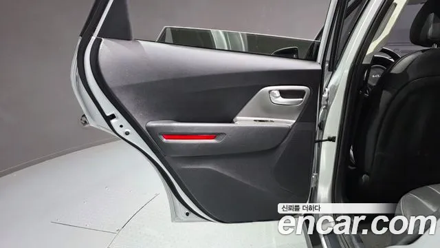 Kia Niro Niro Plus Air — Фото автомобиля 25