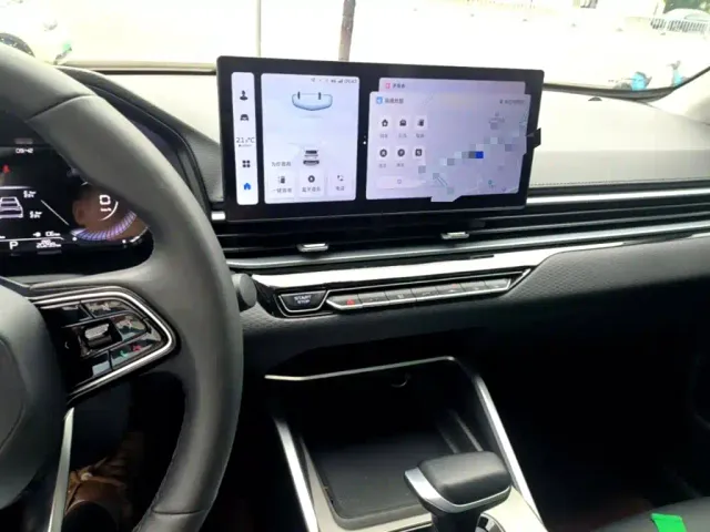 Geely Emgrand — Фото автомобиля 12