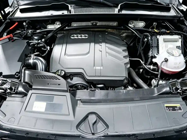 Audi Q5L — Фото автомобиля 25