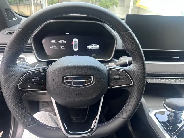 Geely Xingrui — Фото автомобиля 6