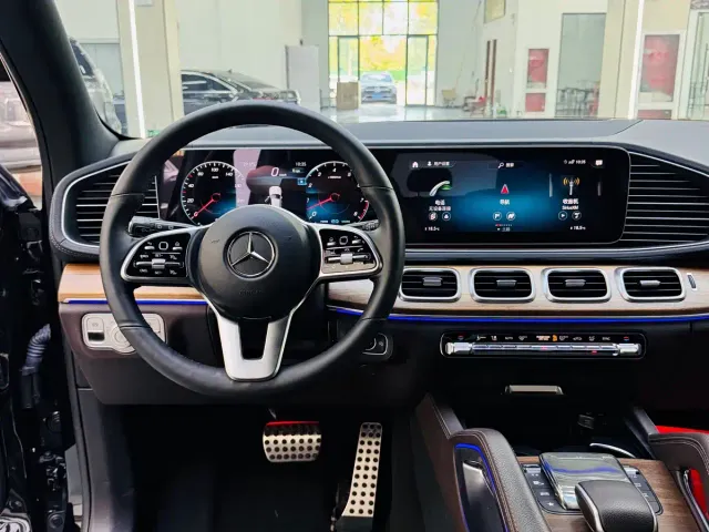 Mercedes-Benz GLS-Class — Фото автомобиля 9