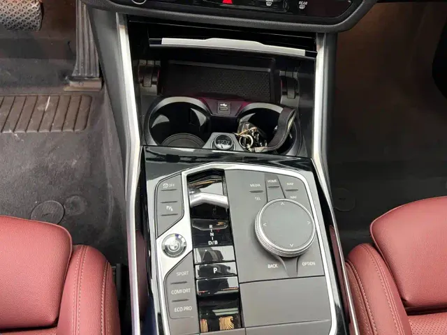 BMW i3 — Фото автомобиля 11