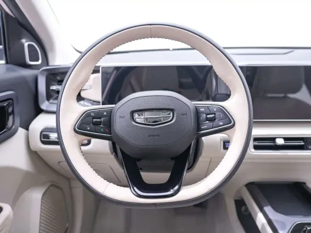 Geely ICON — Фото автомобиля 16