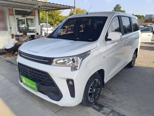 Фотография автомобиля — DFSK Fengguang 380