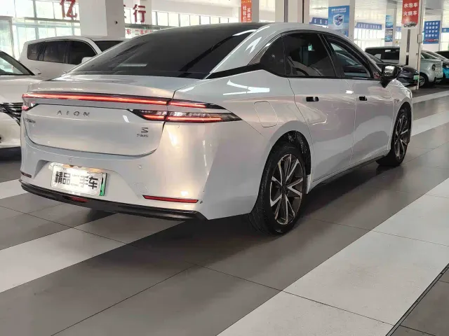 GAC Aion S Plus — Фото автомобиля 9