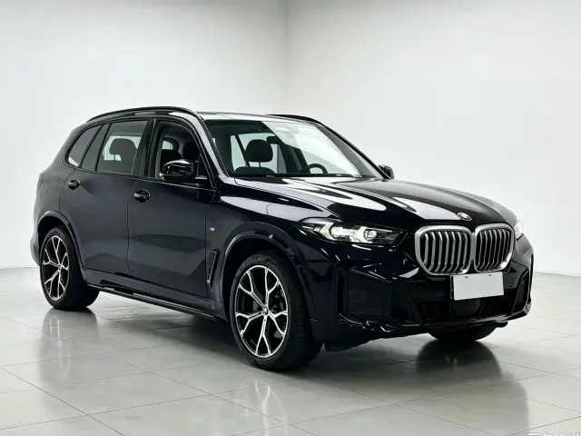 Фотография автомобиля — BMW X5