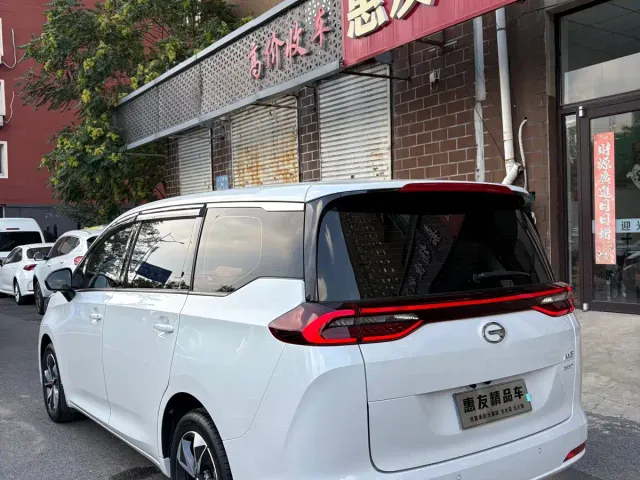 GAC Trumpchi M6 — Фото автомобиля 6