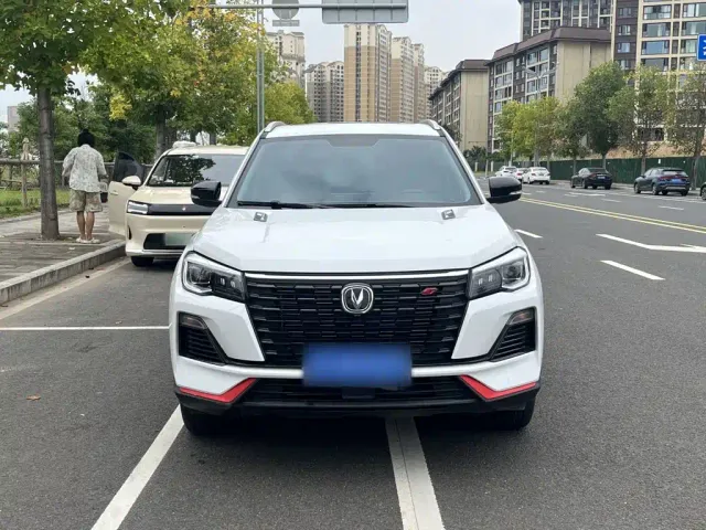 Changan CS75 — Фото автомобиля 22