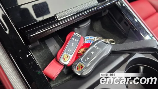 Porsche Panamera 976 — Фото автомобиля 16