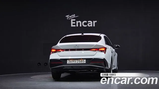 Hyundai Avante CN7 — Фото автомобиля 4