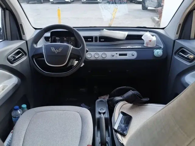 Wuling Hongguang Mini EV — Фото автомобиля 9