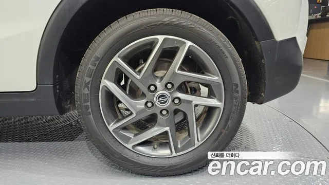 KG_Mobility_Ssangyong TIBOLI Very New Tivoli Бензин 1.5 2WD — Фото автомобиля 21