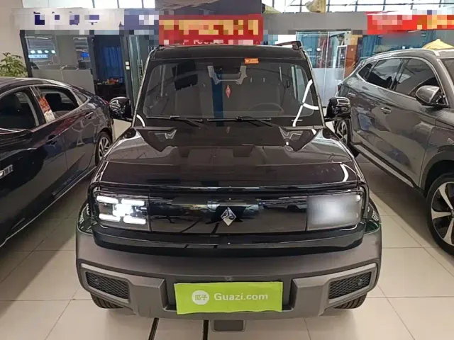 Baojun Yep — Фото автомобиля 2