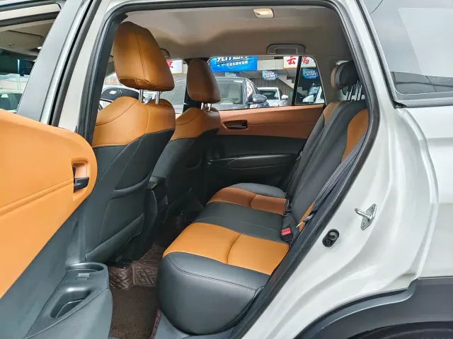 Toyota Corolla Cross — Фото автомобиля 7