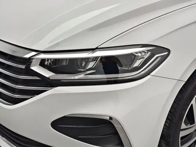 Volkswagen Lavida — Фото автомобиля 14
