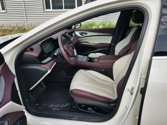 BYD Seal 07 DM-i — Фото автомобиля 9