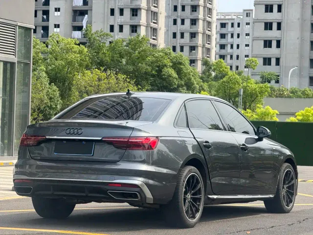 Audi A4L — Фото автомобиля 8