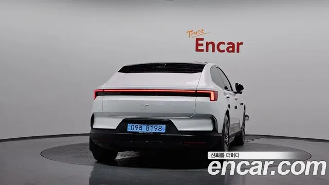 Polestar Polestar 4 — Фото автомобиля 4