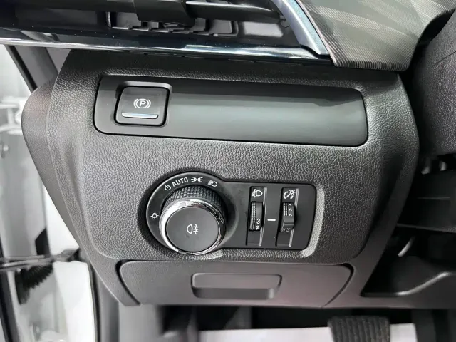 Buick Buick GL6 2021 323T Mild Hybrid Connected Luxury — Фото автомобиля 13