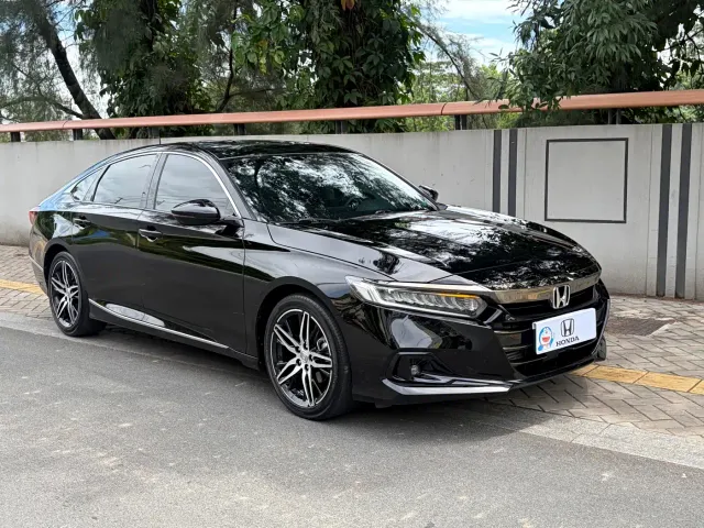 Honda Accord 2022 260TURBO Phantom Night Premium — Фото автомобиля 3