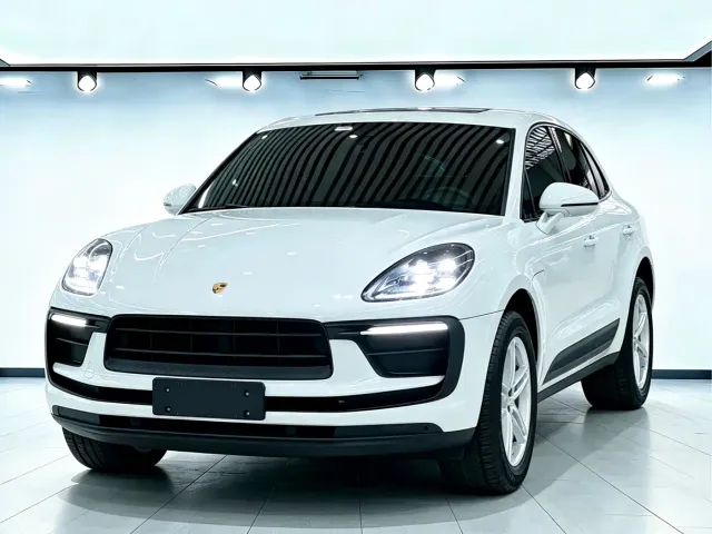 Фотография автомобиля — Porsche Macan
