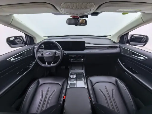 Ford Edge — Фото автомобиля 7