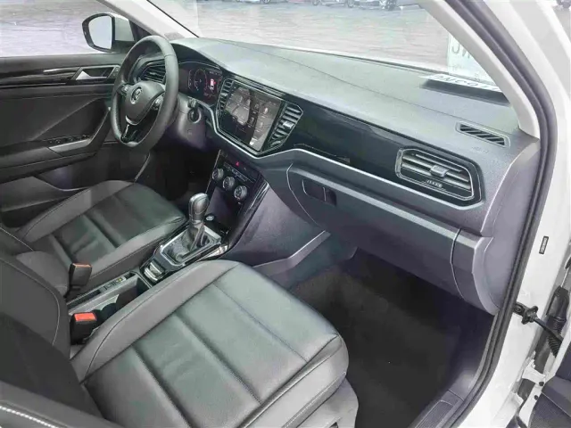 Volkswagen T-Roc — Фото автомобиля 12