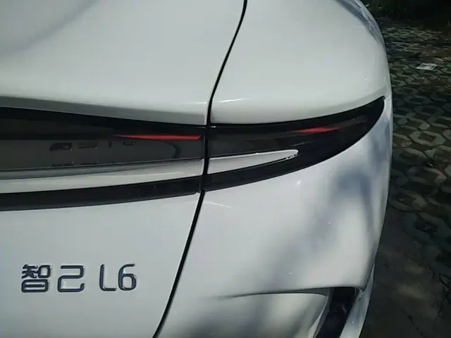 IM Motors L6 — Фото автомобиля 7