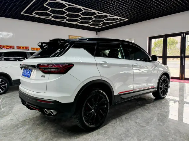 Geely Binyue — Фото автомобиля 4