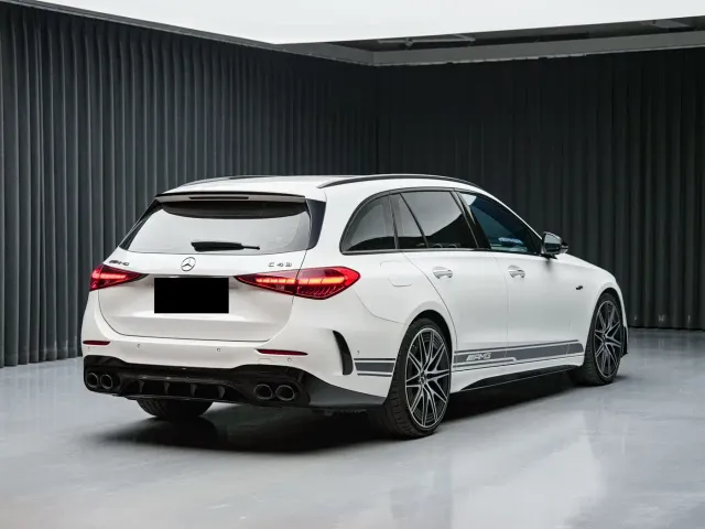 Mercedes-Benz C-Class AMG — Фото автомобиля 3