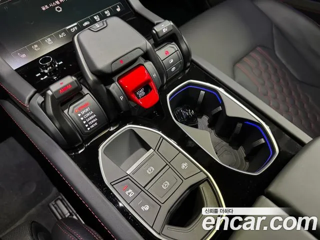 Lamborghini Urus — Фото автомобиля 12
