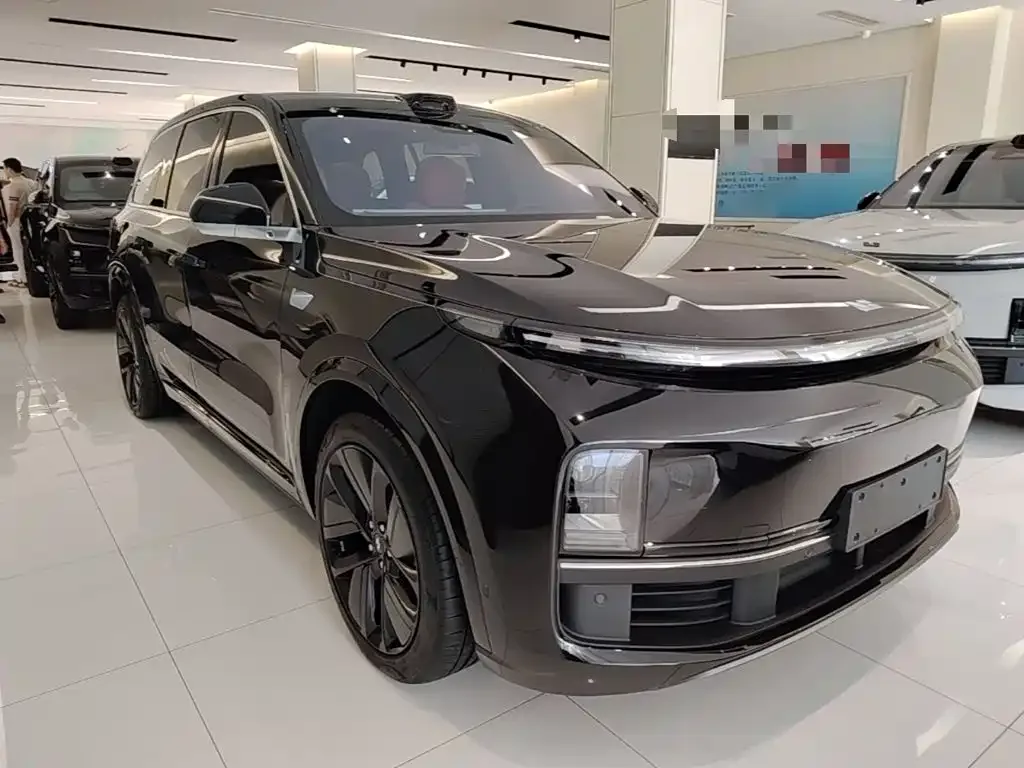 Li Auto Li Xiang L9 2022 Max — Фото автомобиля 3