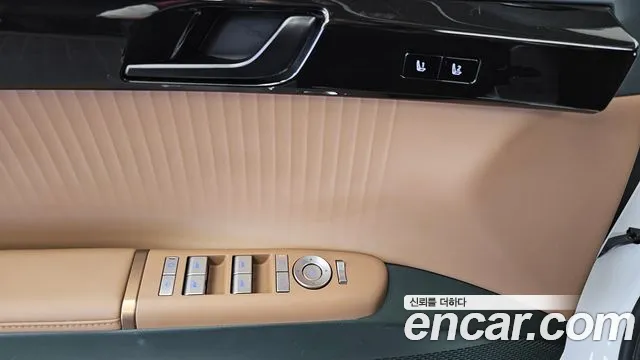 Hyundai Grandeur GN7 — Фото автомобиля 27