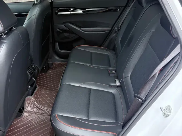 Kia Seltos — Фото автомобиля 12