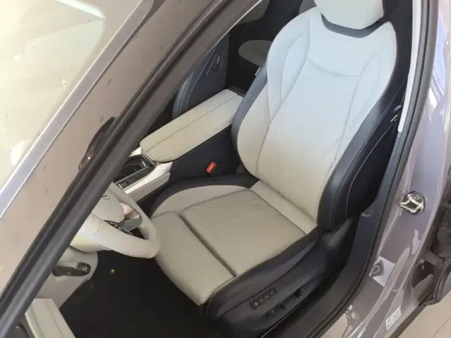 Volkswagen Passat — Фото автомобиля 14