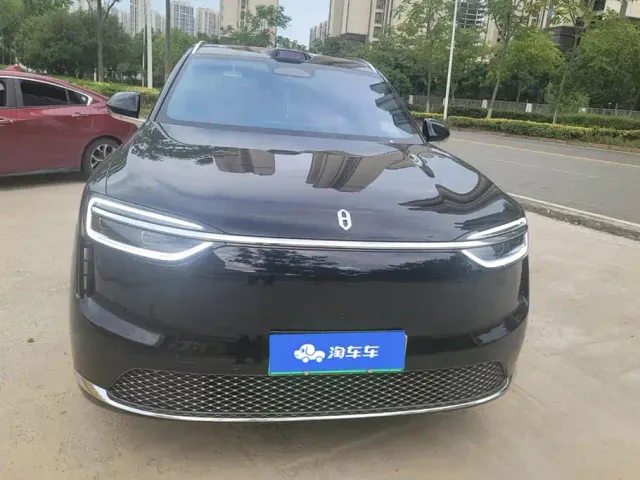 Aito M7 — Фото автомобиля 2