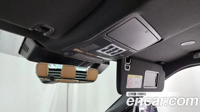 Land Rover Discovery — Фото автомобиля 28
