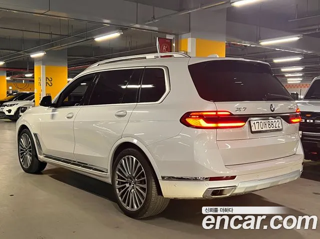 BMW X7 — Фото автомобиля 3