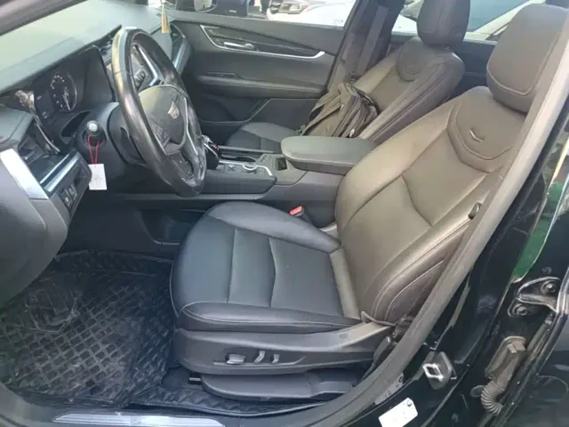 Cadillac XT5 — Фото автомобиля 14