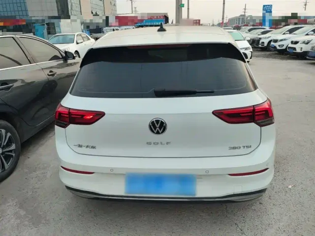 Volkswagen Golf — Фото автомобиля 5