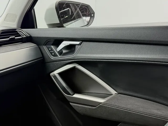 Audi Q3 — Фото автомобиля 17