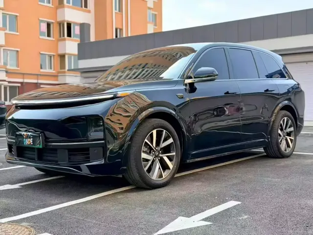 Фотография автомобиля — Li Auto L8