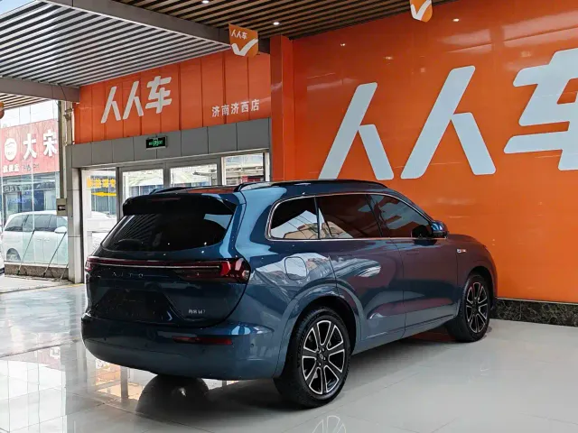 Aito M7 — Фото автомобиля 4