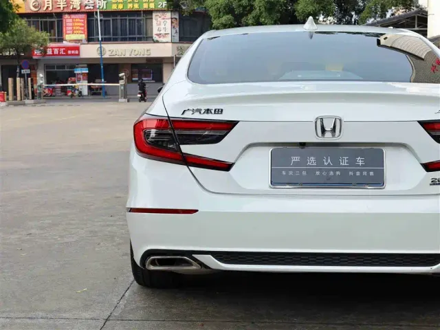 Honda Accord — Фото автомобиля 23