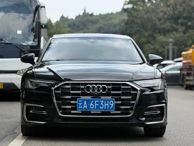 Audi A6L — Фото автомобиля 2