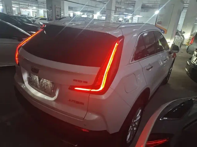 Cadillac XT4 — Фото автомобиля 6