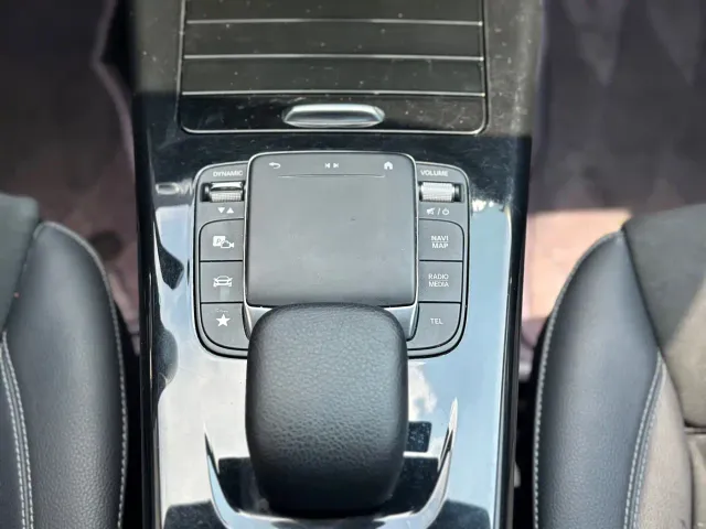 Mercedes-Benz A-Class — Фото автомобиля 11